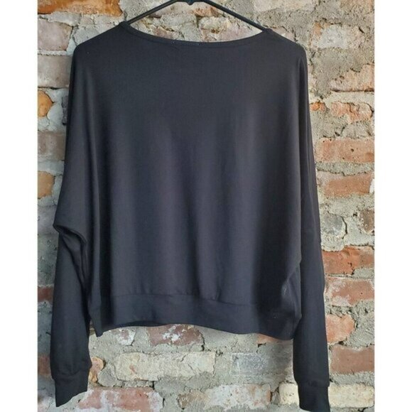 NWT NEW Yelete Womens Cropped Sweatshirt Size M Medium Black Long Sleeve - Picture 2 of 3
